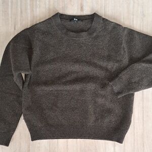 Uniqlo 100% Wool Crewneck Sweater Brown Heather Small/Petite Youth 10-12